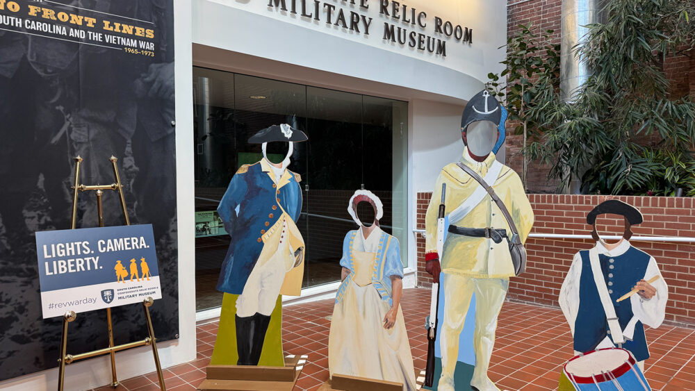 Revolutionary War cutouts image